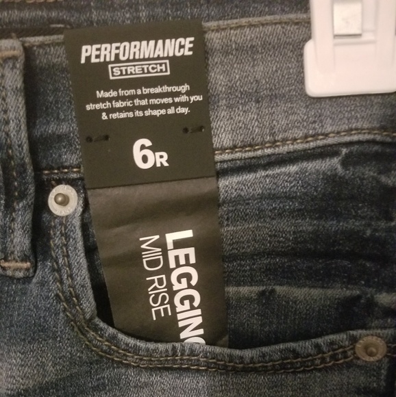 Express Jeans - Picture 3 of 4